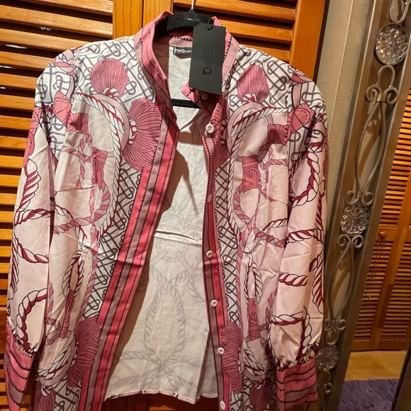 Pastel colors, high neck, covered buttons, long sleeves, dressy like for work. - Picture 2 of 4